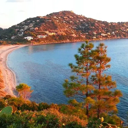 A 50 Metri Dal Mare *