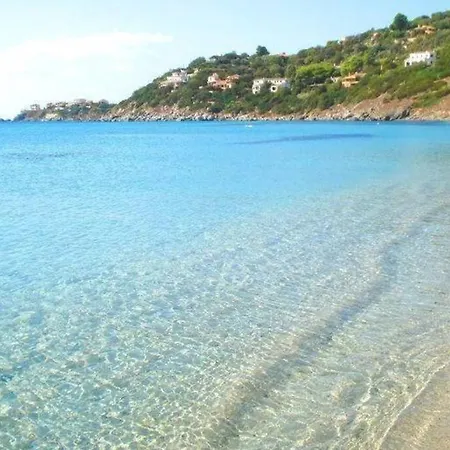 A 50 Metri Dal Mare 펜션 *